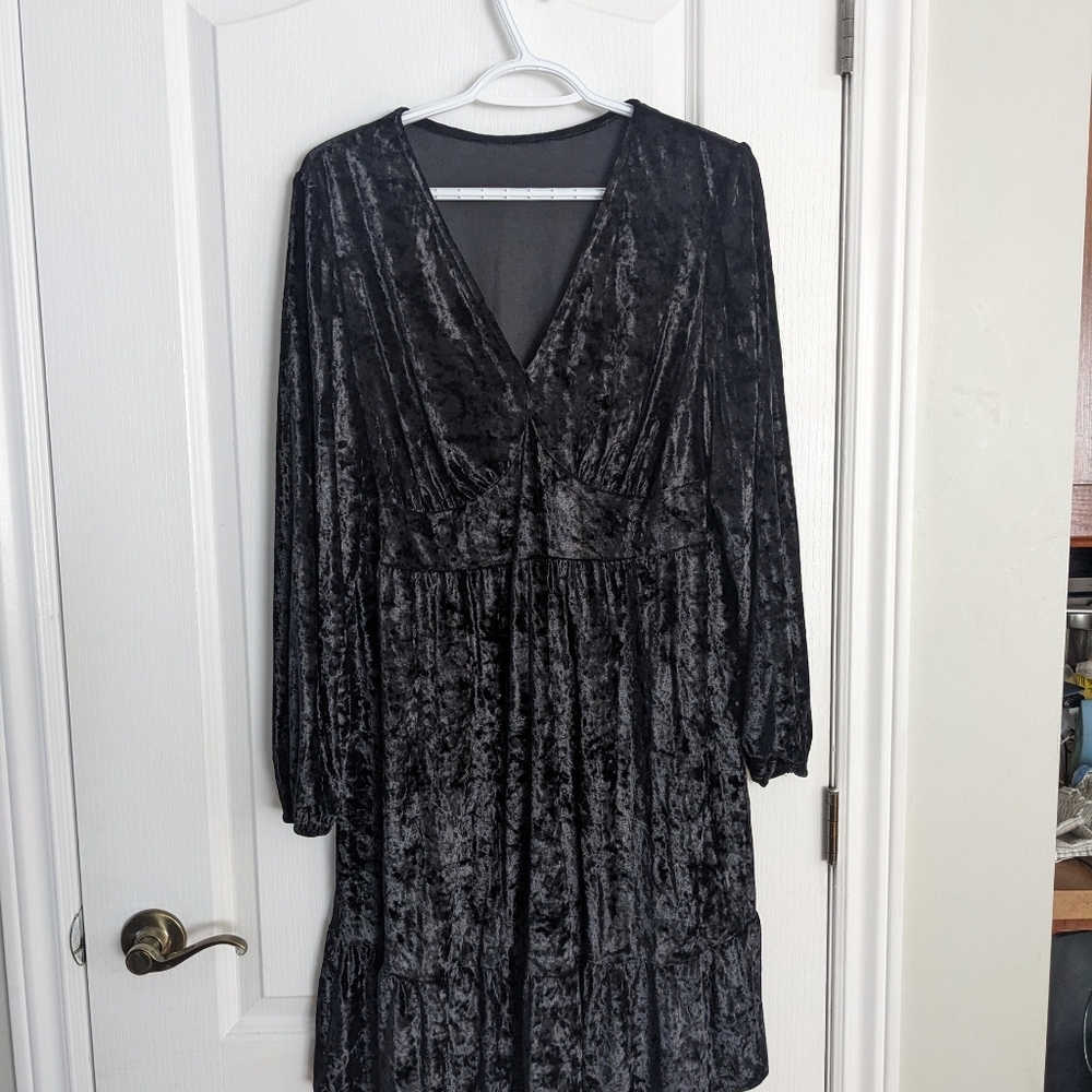 Crushed velour dress Black large - Picture 9 of 10
